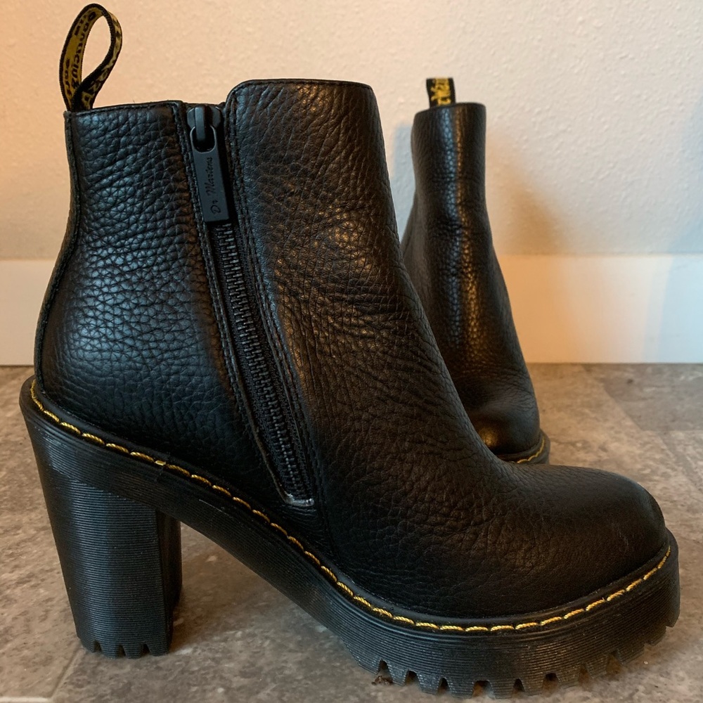 ✨Dr. Martens Magdalena Heeled Boots✨